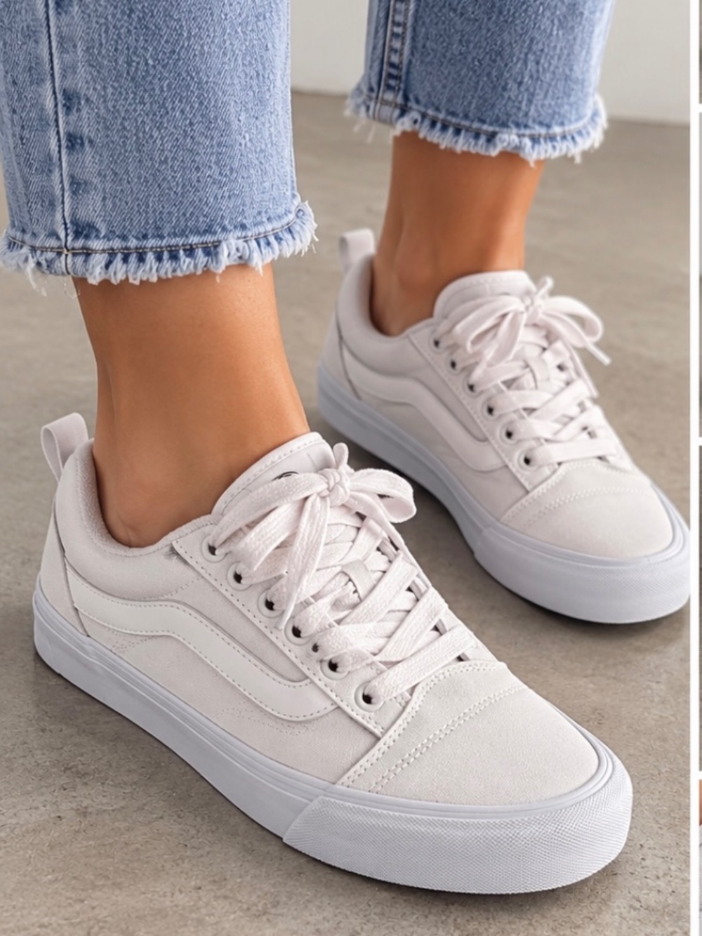 Vans White Ward Sneakers Lace Up Low Top Shoes Size 8